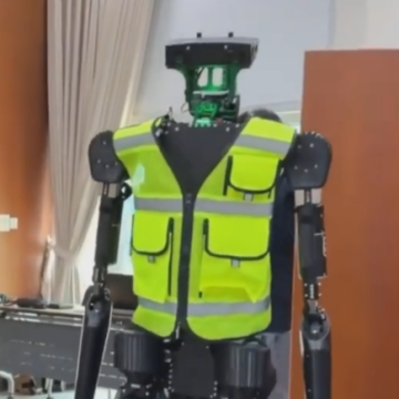 ALICE 5 (AeiROBOT)