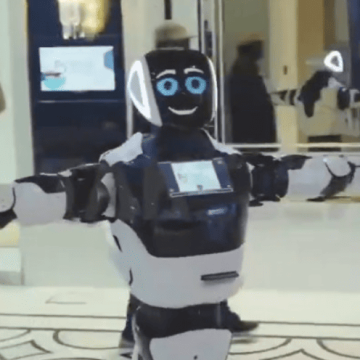 Promobot V4